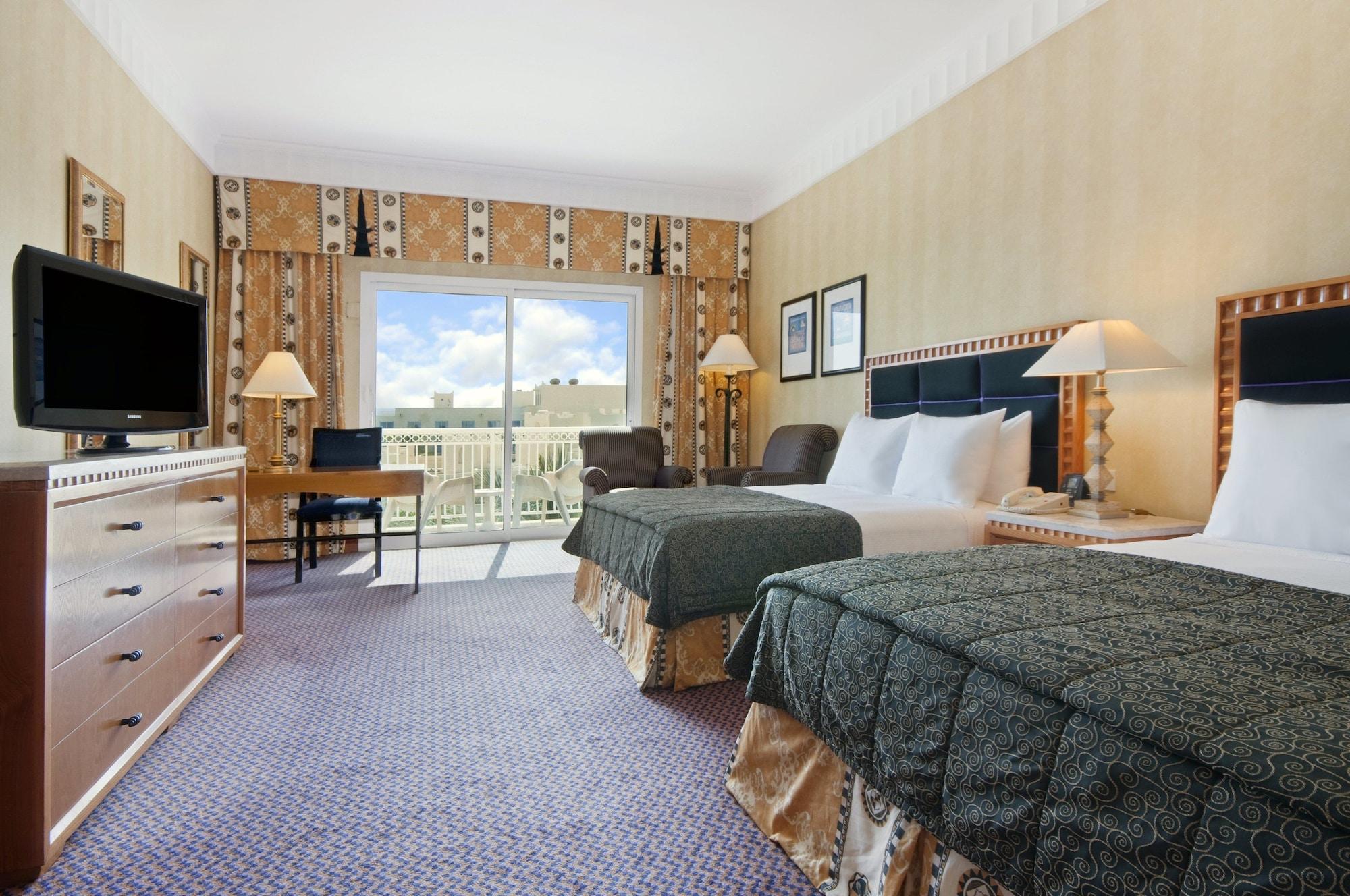 Курортный комплекс Hilton Салала